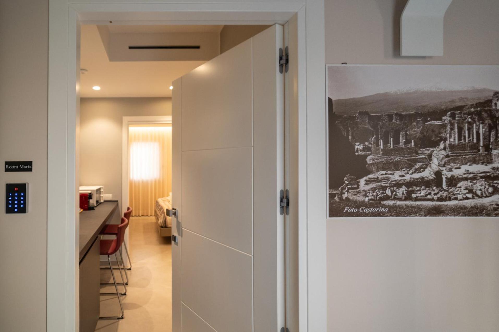 Taoetna Guest House, 陶尔米纳 外观 照片